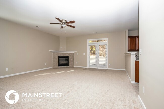 Foto del edificio - 2196 Greenwood Meadows Ln
