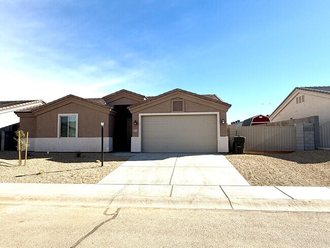 Building Photo - 3774 Meadowbrook Ln