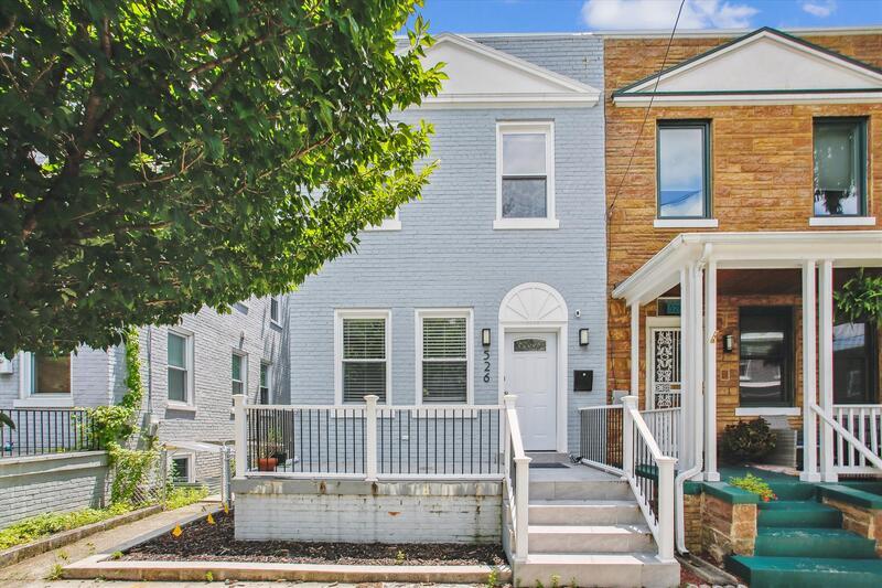 Foto principal - 526 Roxboro Pl NW