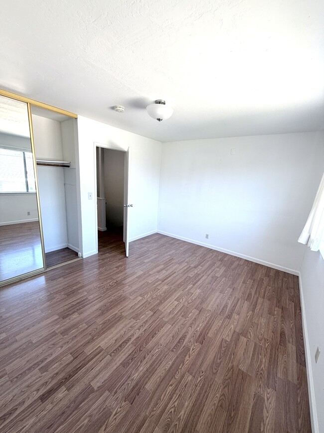 Building Photo - 7201-7245 Bark Ln