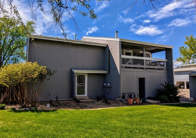 Photo - 4150 Monroe Dr Townhome