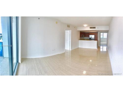 Building Photo - 2641 N Flamingo Rd