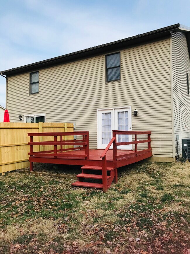 1308 Hickory Grove Lane, Bloomington, IN 47403 Townhome Rentals in