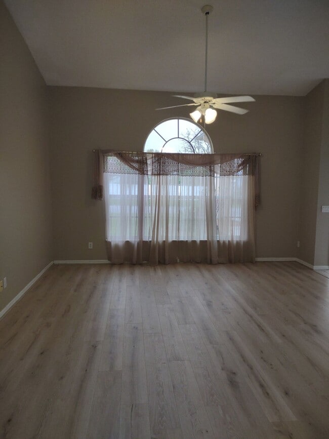 Building Photo - 349 N Turkey Pine Loop