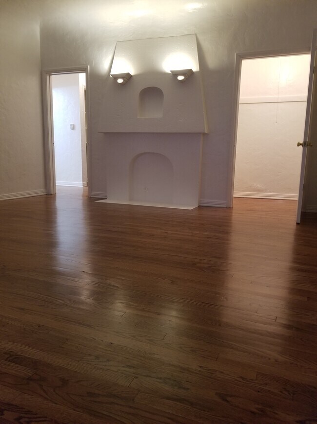 LARGE HALL CLOSET ON THE RIGHT - 400 N Orange Grove Ave