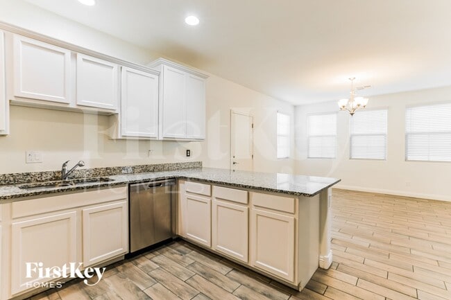 Foto del edificio - 6926 E Butte St