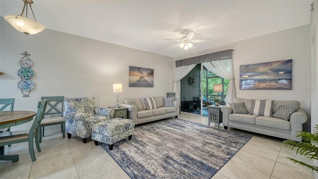 Building Photo - 8375 Glenrose Wy