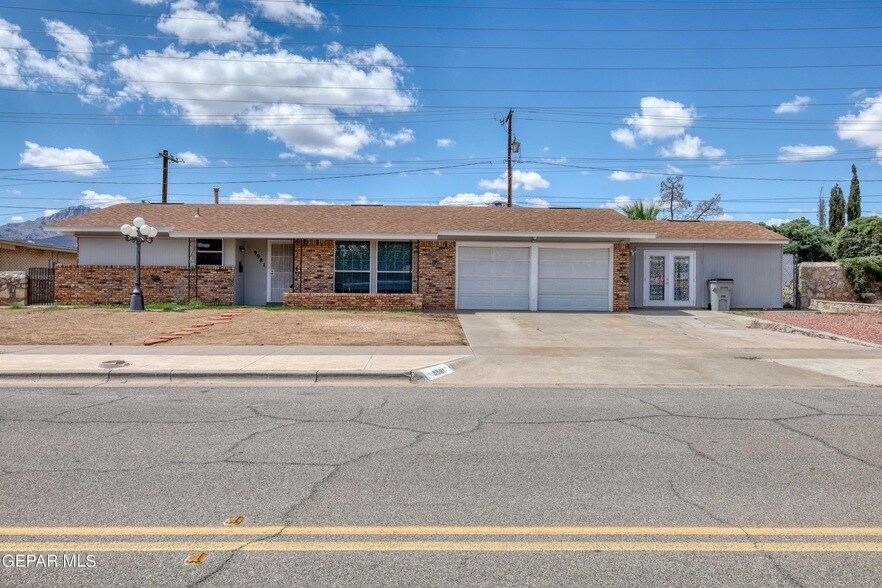 Primary Photo - 9981 Gschwind Ave