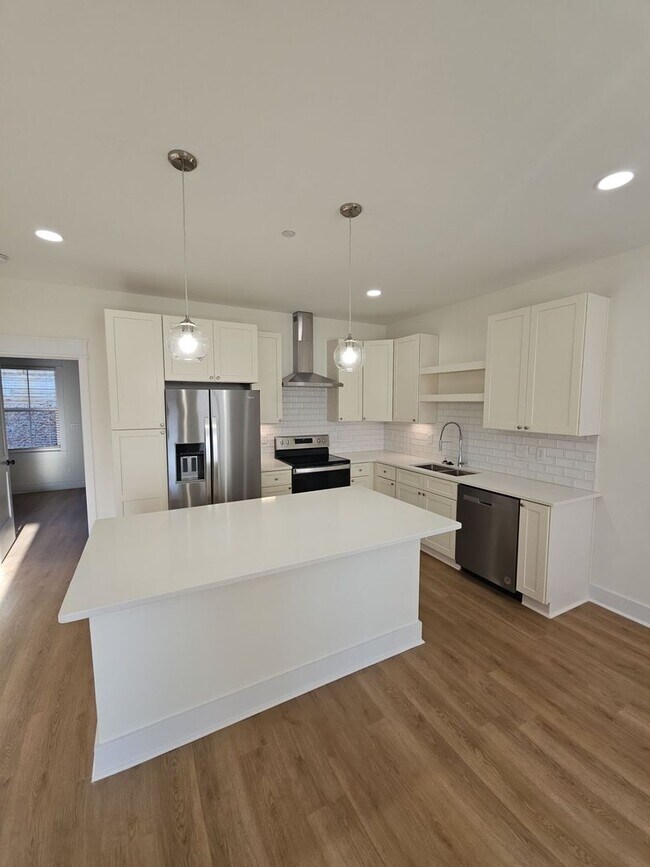 Foto del edificio - 2-Bedroom HOA Home with Flex Room and Resort-Style Amenities at Highbury