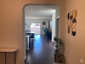 Building Photo - 602 Screech Owl Dr