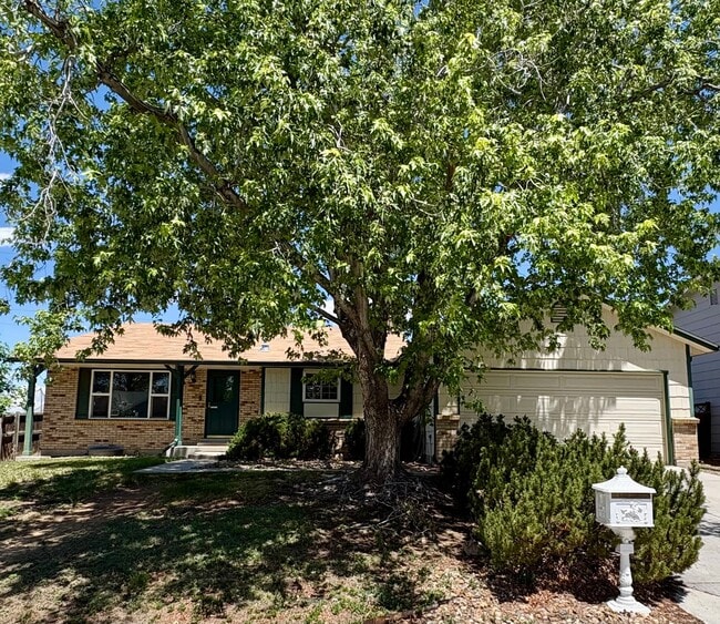 Building Photo - 18135 E Atlantic Dr