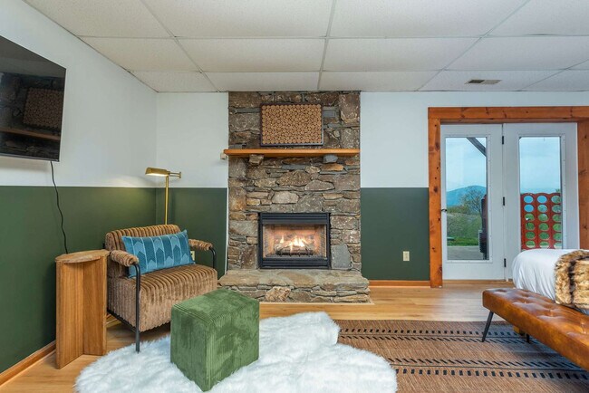 Foto del edificio - 36 Randall Dr