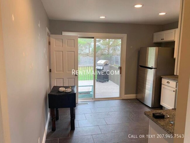 Foto del edificio - 173 Parkway N