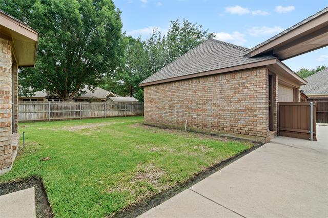 Building Photo - 3152 Almond Dr