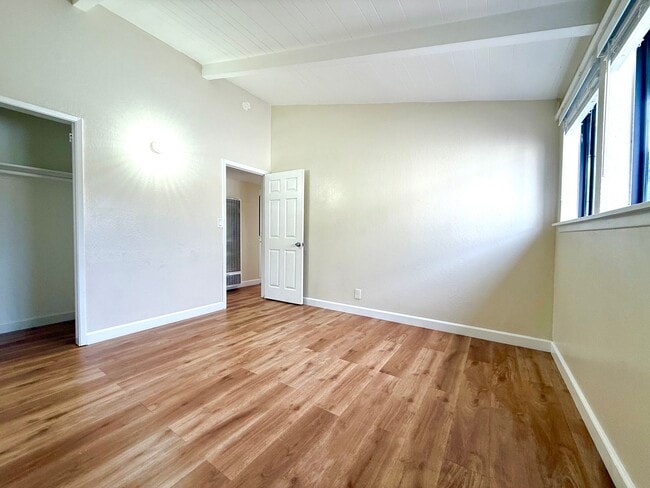 Building Photo - 177 Gramercy Pl