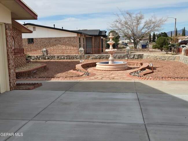 Building Photo - 11188 Shoreline Dr