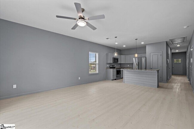 Foto del edificio - 406 Fairfield Rd