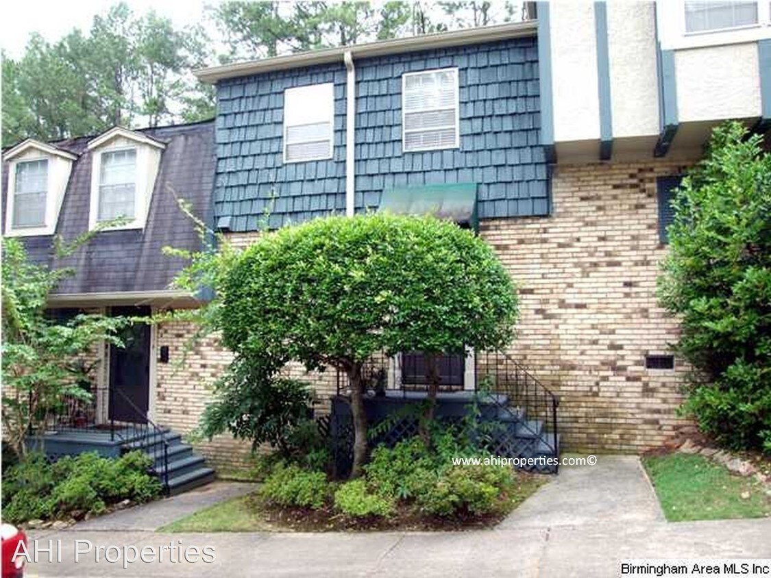 816 Vestavia Villa Ct, Vestavia, AL 35226 House for Rent in Vestavia