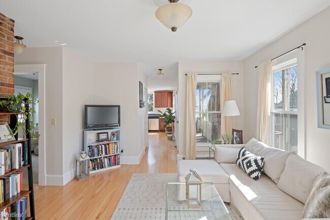 Building Photo - 2 br, 2 bath Condo - 92 Salem St