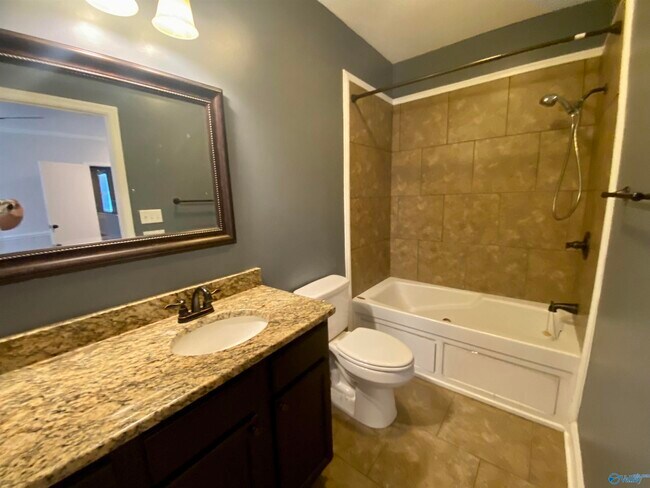 Foto del edificio - 2125 Penhall Dr NE