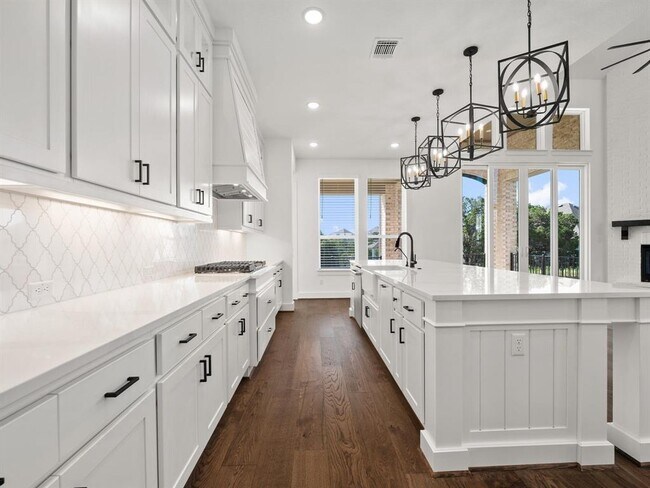 Building Photo - 654 Pear Tree Ln