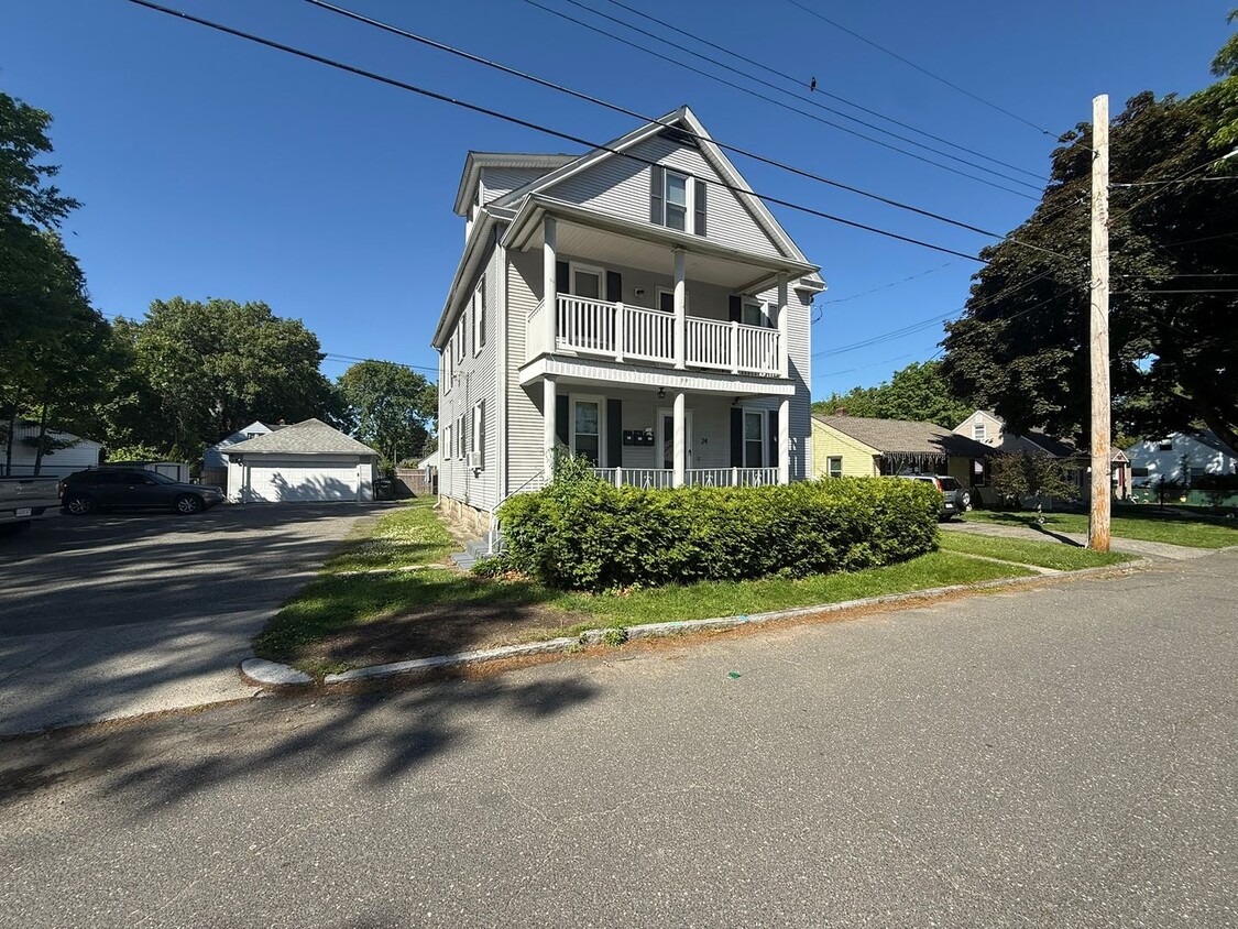 Photo - 24 Davis Street
