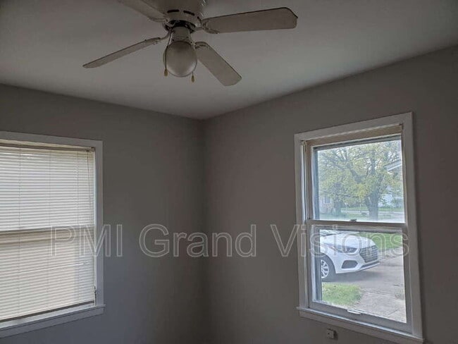 Building Photo - 45 Whippoorwill Dr