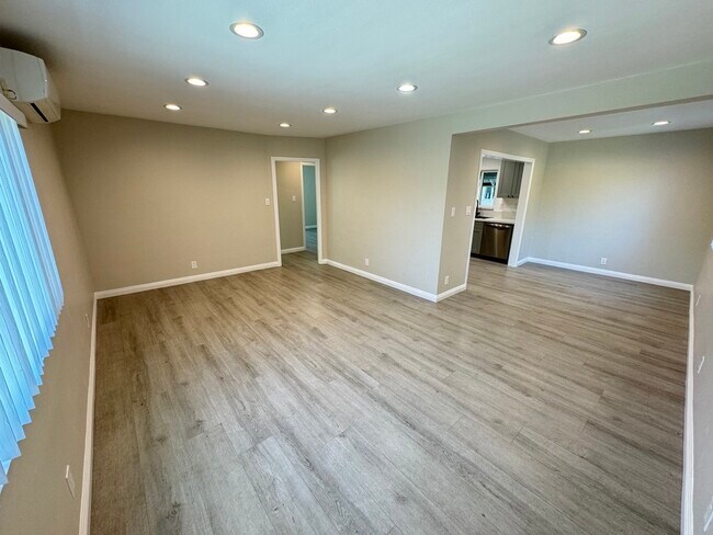 Foto del edificio - 3031 Langford Pl