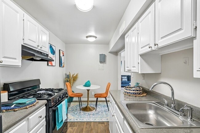 Building Photo - Grand Arbor Reserve Apartment Homes