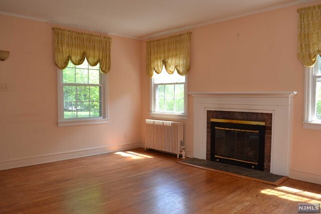 Building Photo - 140 Pershing Ave