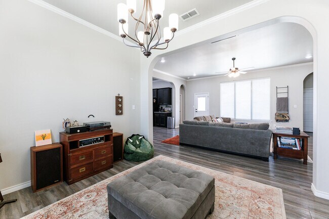 Foto del edificio - 7619 59th St