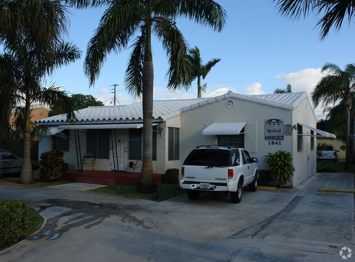 Building Photo - 1841 Taft St