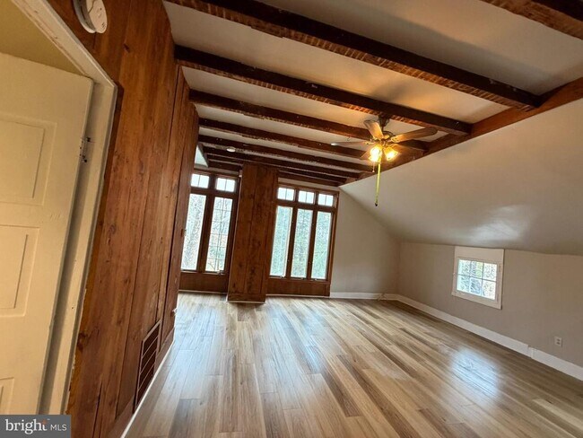 Foto del edificio - 1 Breakneck Rd