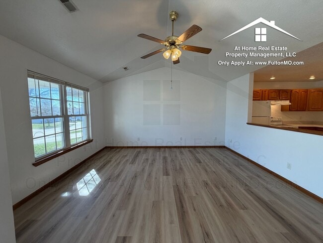 Foto del edificio - 1117-1119 Ashton Circle East