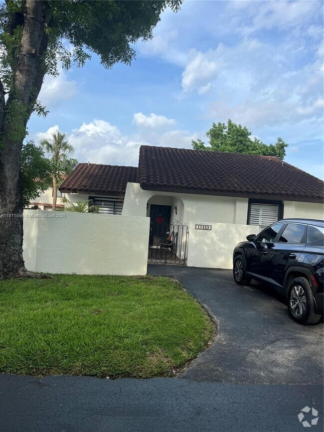 Building Photo - 11323 SW 133rd Pl