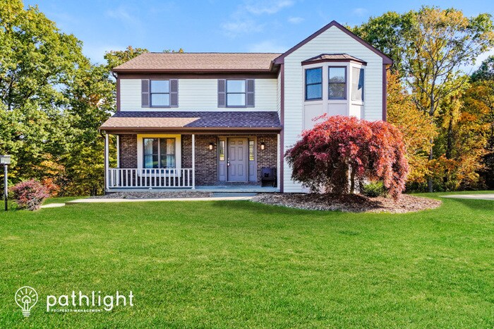 Primary Photo - 105 Heldon Dr, Coraopolis, PA, 15108