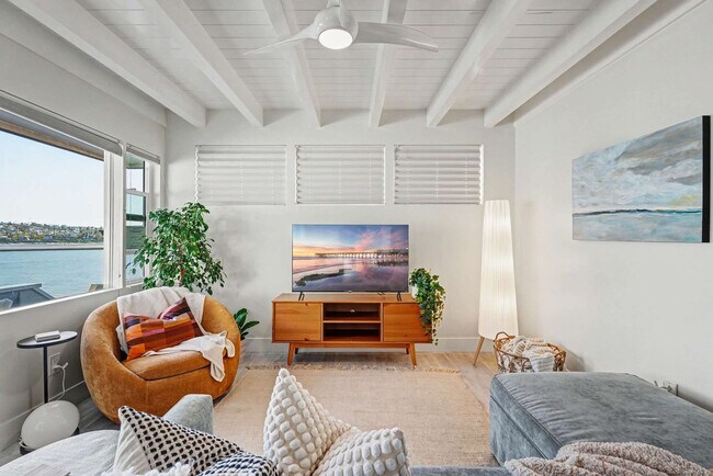 Foto del edificio - 2612 Bayside Ln