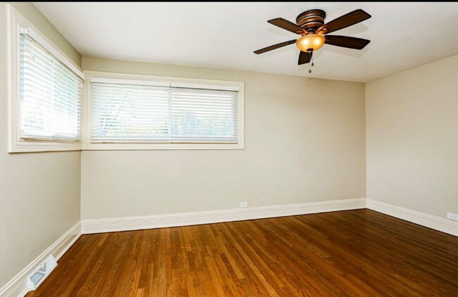 Foto del edificio - 47 Pamela Dr