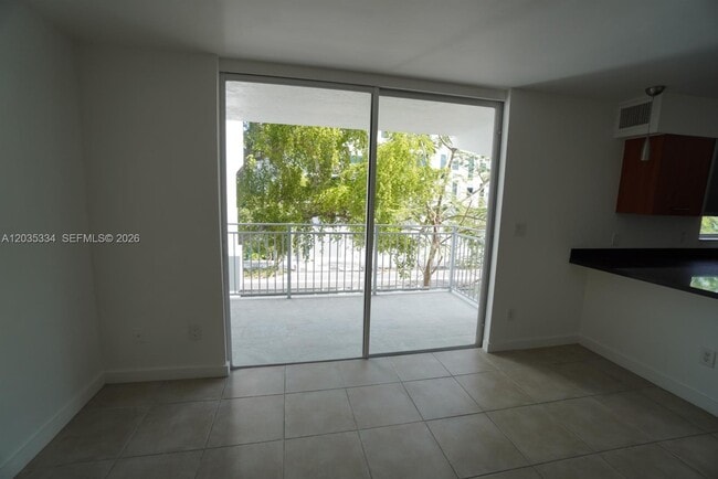 Foto del edificio - 680 NE 64th St