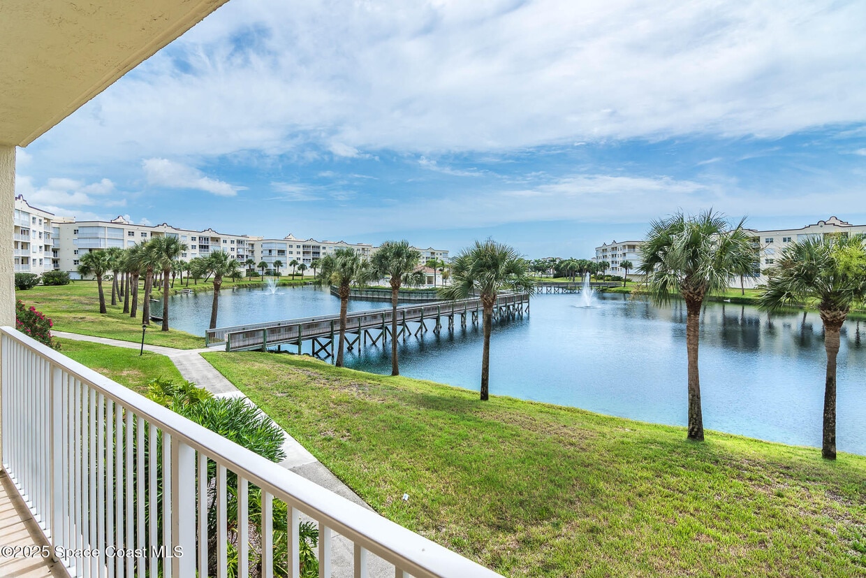 Foto principal - 8921 Lake Dr