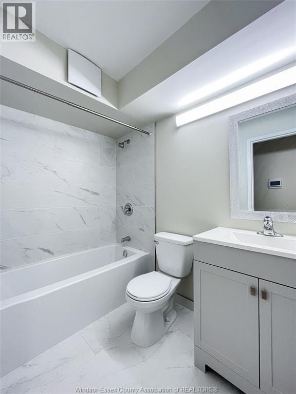 Building Photo - 2136 Wyandotte St W