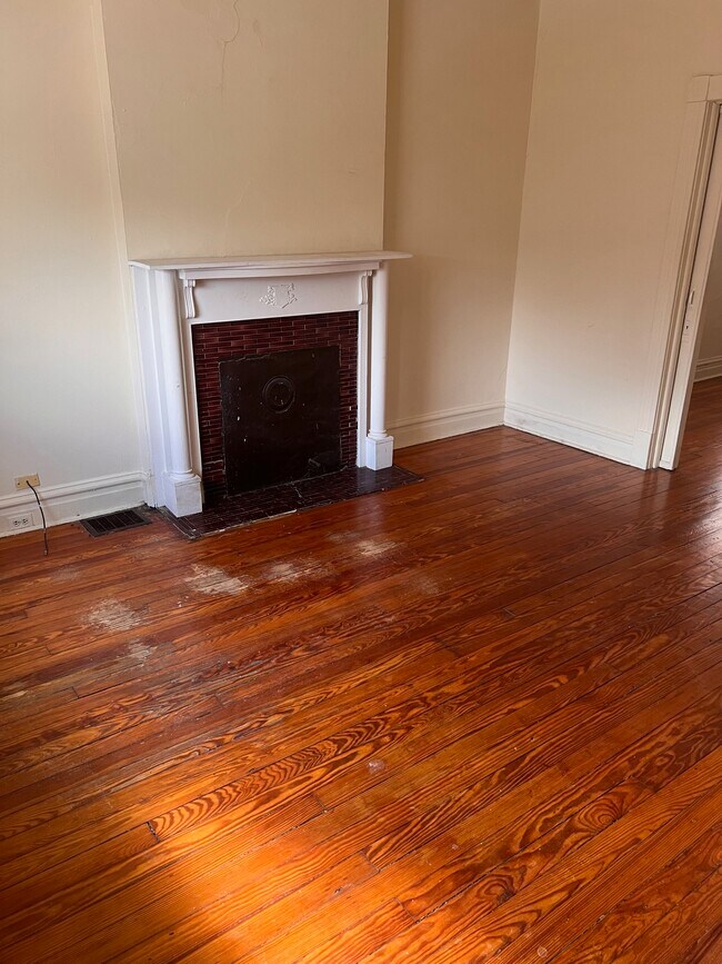 Living Room - 4129 Virginia Ave