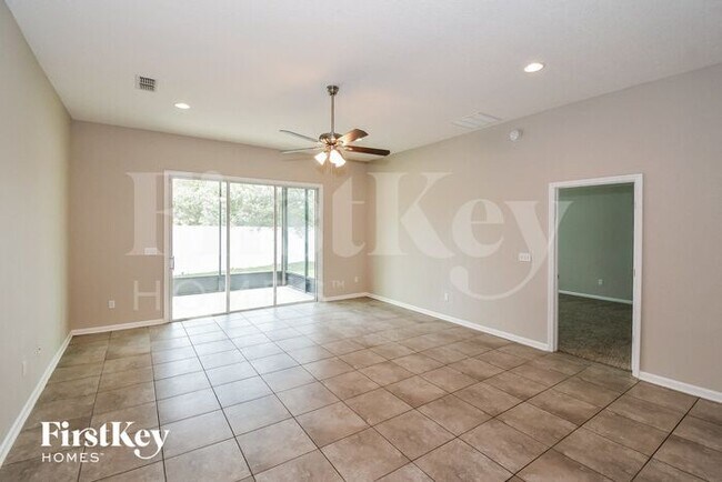 Building Photo - 15612 Mason Lakes Dr