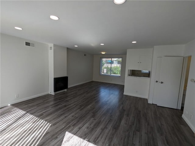 Foto del edificio - 589 Fairview Ave