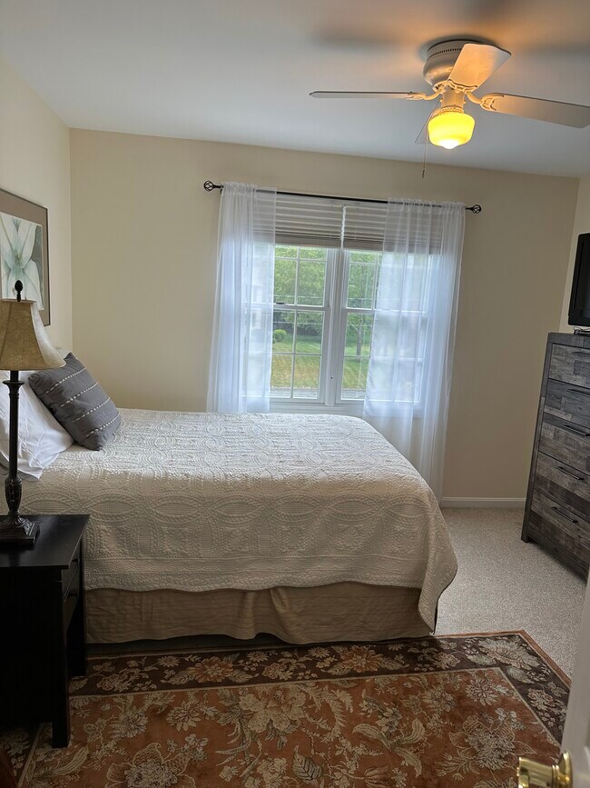 Foto del edificio - 48 Hummingbird Ln