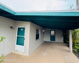 Building Photo - 39 Cedar Ave