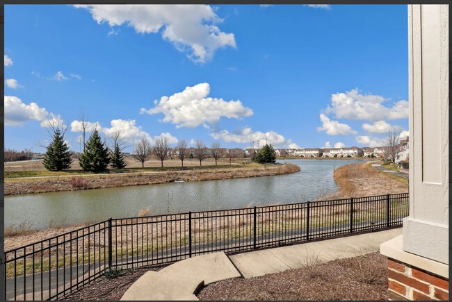 Building Photo - 2813 Blakely Ln