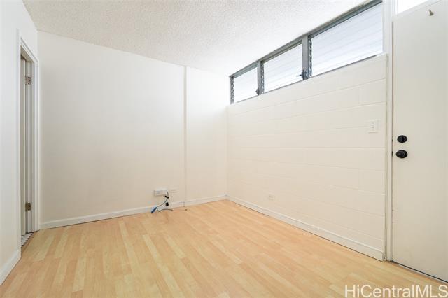 Foto del edificio - 2421 Ala Wai Blvd