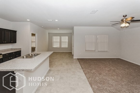 Foto del edificio - NEW CONSTRUCTION NOW AVAILABLE! 16441 Pemb...