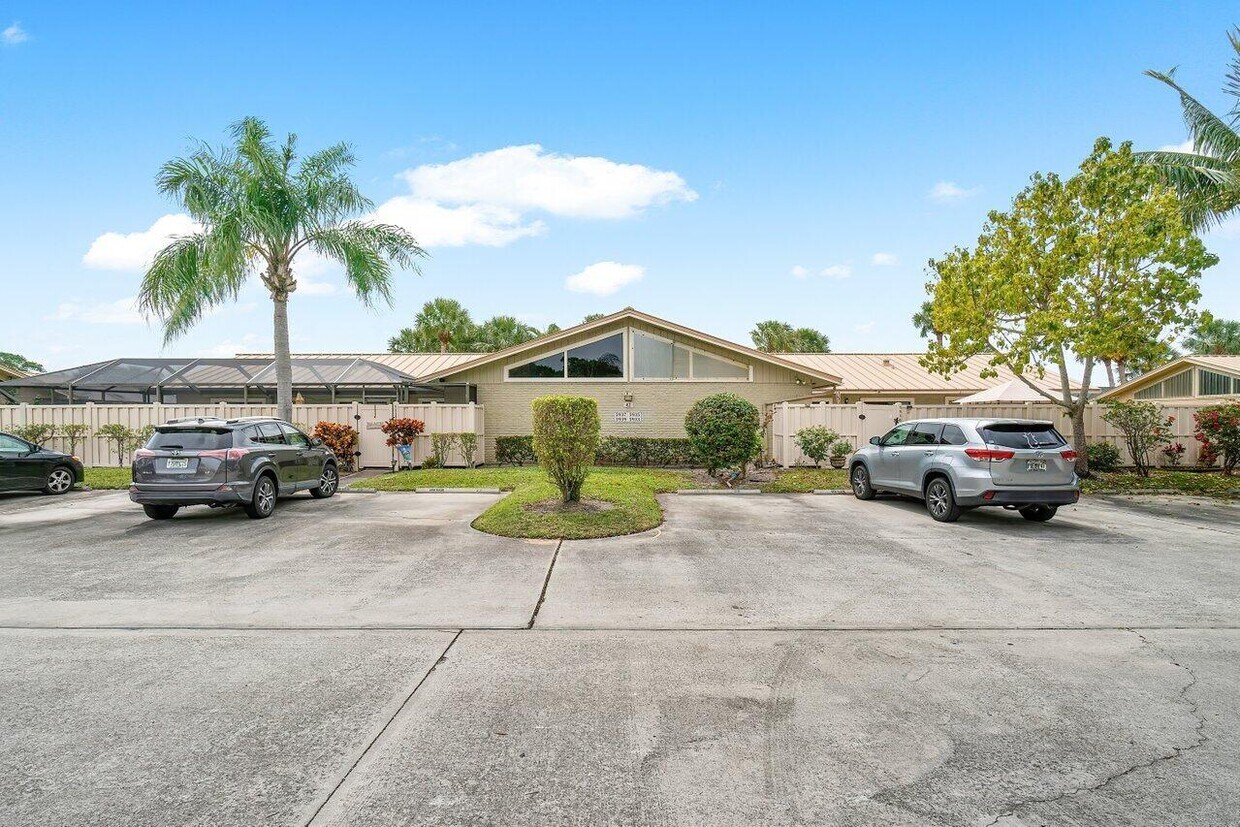 Primary Photo - 5933 Golden Eagle Cir